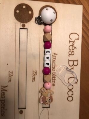 692ceac4-cd99-4734-b4ea-aef5141aebcb-59278-000009442488d05c_file Attache tétine Eve - Jess (MAM à part)