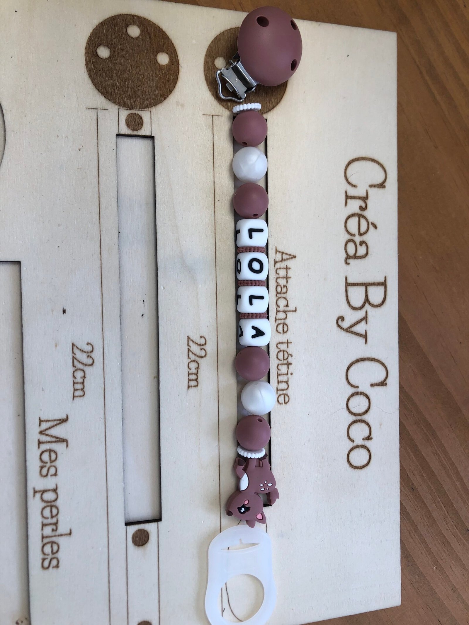 Attache tétine Lola – Sarah (MAM)